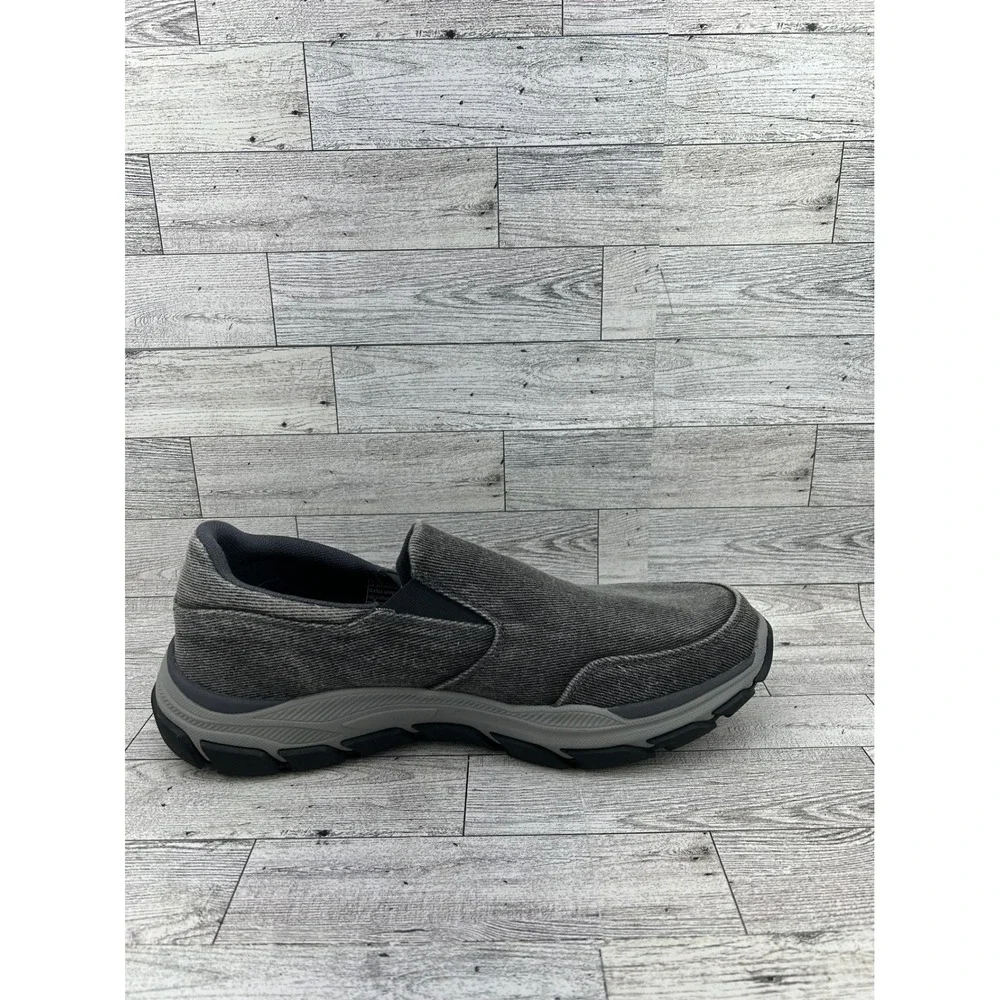 Skechers Relaxed Fit Air Cooled Memory Foam Slip On Shoes Men's Size 12 Charcoal